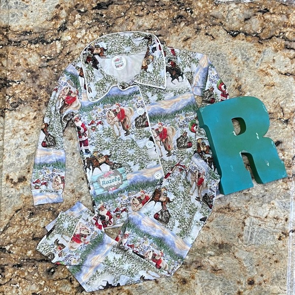 Family Cowboy Santa CHRISTMAS Pajamas / WESTERN Snowy Mountains Christmas Family - Picture 6 of 9